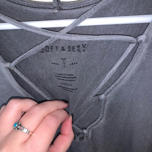 Top - Picture 2 of 2